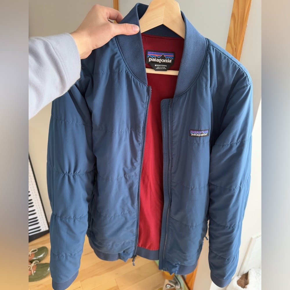 Patagonia navy bomber jacket